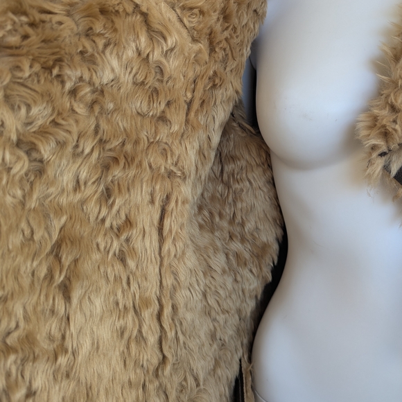 Fabulous Furs Chocolate Teddy Coat by Donna Salyers - Picture 5 of 8